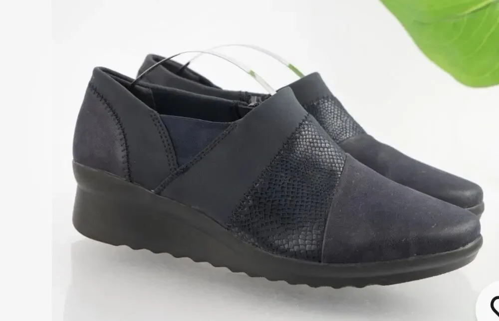 Clarks Caddell Denali Navy Leather Wedge Loafer Bootie Comfort Womens Size 9.5 M